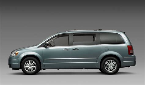 2008 chrysler town and country reviews